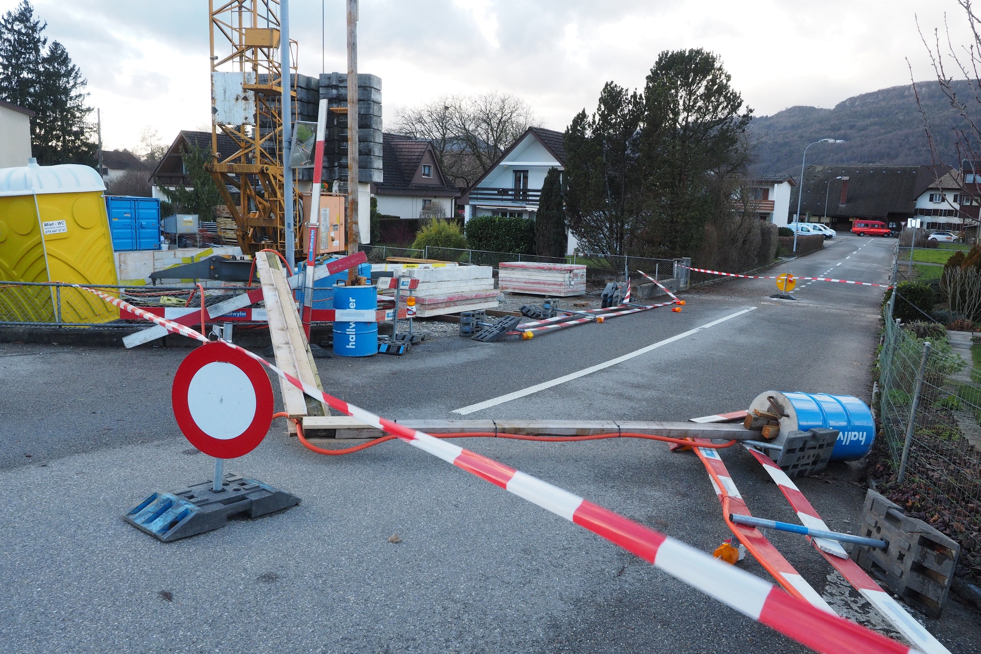 Unwetter - Die Eindrücklichsten Bilder Und Videos – So Wütete «Burglind ...