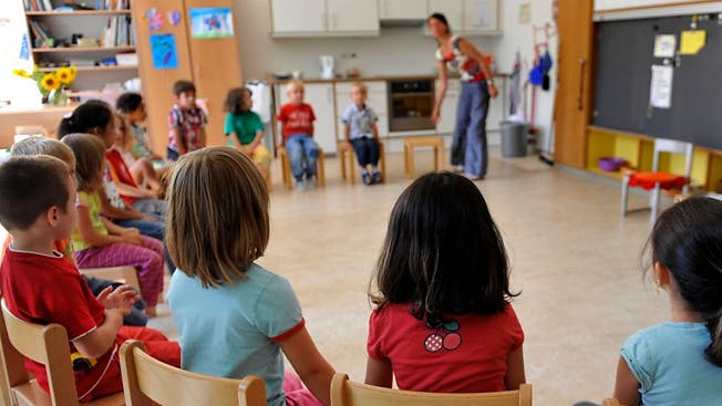 Volksschule - Aargauer Regierung hält am Stichtag für Kindergarten ...