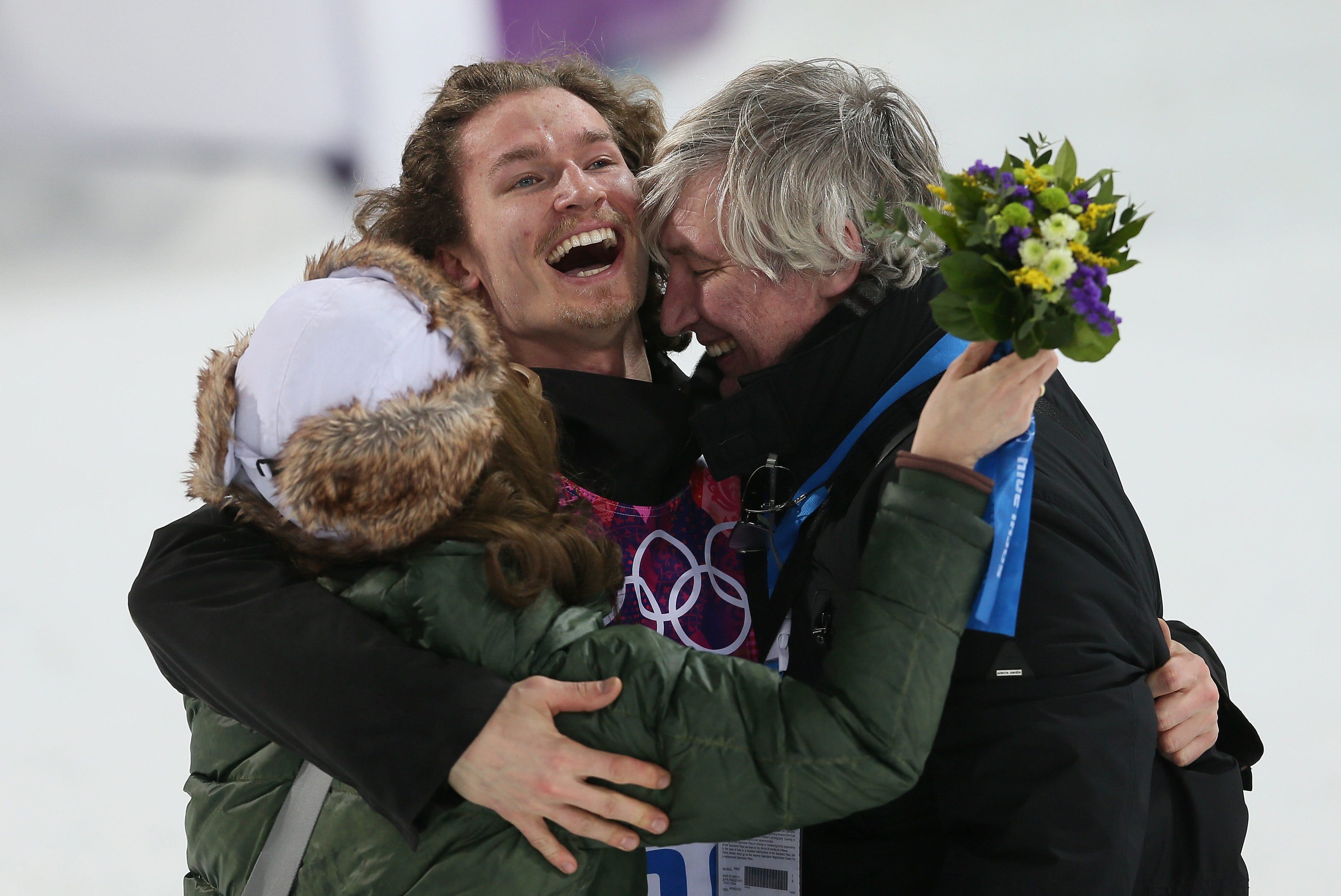 Podladtchikov zusammen mit seinen Eltern nach seinem Triumph 2014.
