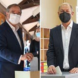 Winkt hier der nächste Kanzler? SPD-Spitzenkandidat Olaf Scholz nach Verkündigung des Wahlsieges am Sonntagabend in Berlin. (Wolfgang Kumm / dpa)