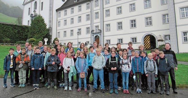 Die Attinghauser Ministrantinnen und Ministranten auf ihrem Ausflug nach Engelberg.