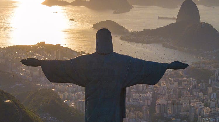 Gigantisch: Der Cristo Redentor thront seit 90 Jahren  hoch über Rio. (Getty)