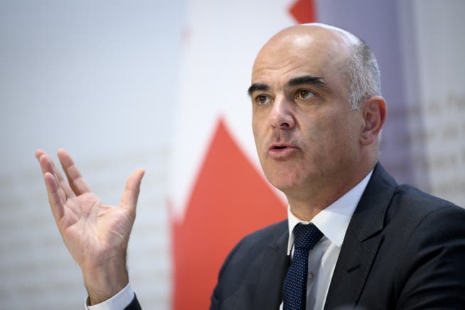 Erklärt die Impfoffensive: Alain Berset am Mittwoch im Medienzentrum in Bern.