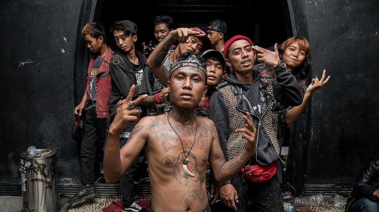 Punks in Indonesien: Musik, Freunde und der stetige Kampf ums Überleben in einem von Armut geprägten Land. (Eleni Kougionis)