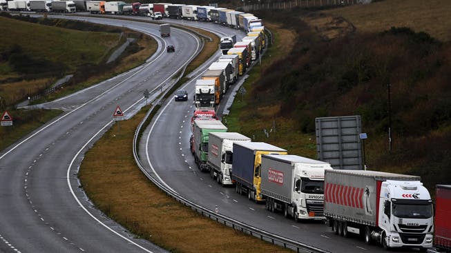 Lange Staus nach England: Viele Lastwagenfahrer geben den Job auf.