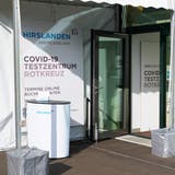 Das Covid-Testzentrum in der Suurstoffi in Rotkreuz. (Bild: Mathias Blattmann (Rotkreuz, 15. Oktober 2021))
