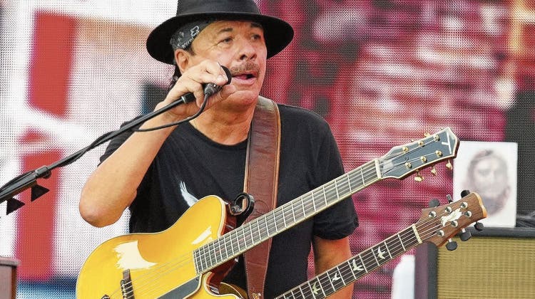 Gitarrengott Carlos Santana im Interview: «Ich will zurück ins Radio»