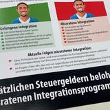 Auf den Flyern zum Integrationsprogramm arbeitete das Nein-Komitee mit dem Bild des bösen Ausländers. (Bojan Stula)