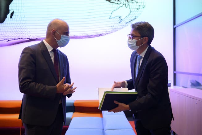 Bundesrat Alain Berset und GDK-Direktor Lukas Engelberger sicherten sich gegenseitig Unterstützung zu.