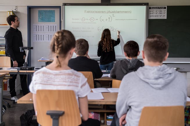 Defizite in Mathematik: Die Baselbieter Sekundarschüler haben beim nationalen Leistungstest unterdurchschnittlich abgeschlossen. Das umfangreiche Paket «Zukunft Volksschule» will nun Gegensteuer geben.