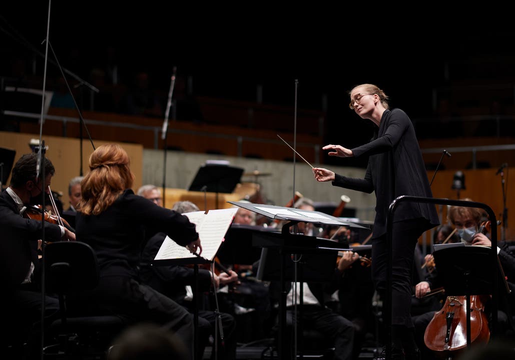 Das Sinfoniekonzert des Sinfonieorchester Biel Solothurn begann mit «Die Geschöpfe des Prometheus» von Ludwig van Beethoven.