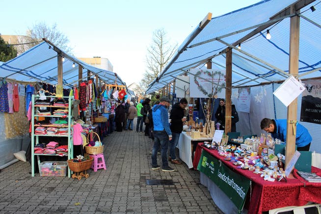 Der traditionelle Möhliner Adventsmarkt – hier bei der letzten Durchführung 2019 – muss erneut pausieren: Die Organisatorinnen haben der Anlass in Absprache mit der Gemeinde abgesagt.