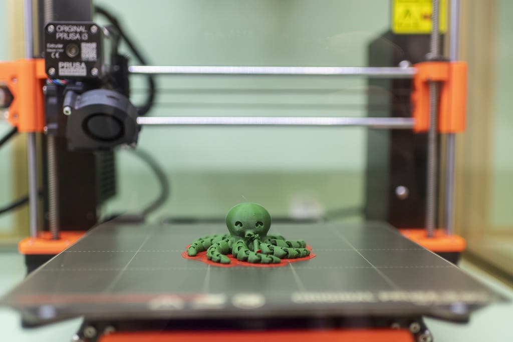 Die 3D-Drucker können von den Studierenden künftig frei genutzt werden.