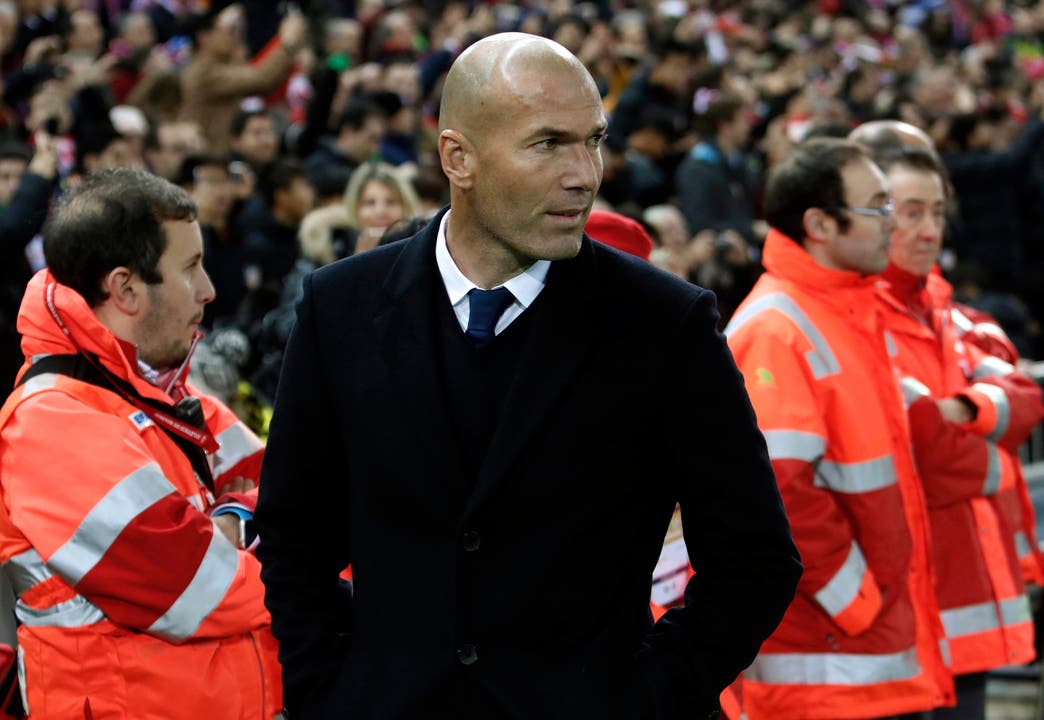 Auch Zinédine Zidane agierte als Trainer erfolgreich: Elf Titel bescherte er dem Trophäenkabinett von Real Madrid, darunter dreimal hintereinander die Champions League. 