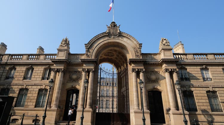 Das Haupttor des Elysée-Palasts in Paris: Rechtsextreme planten einen Angriff auf den Präsidentensitz. Zutaten für Sprengstoff waren schon besorgt. (Agency / Anadolu)