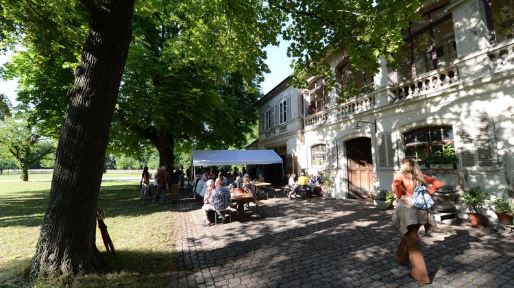 Der Kanton Basel-Stadt sucht Betreiber für ein neues Parkcafé. (Juri Junkov (02.07.2014))