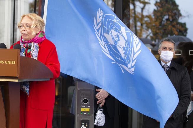 UNO-Generaldirektorin Tatjana Walowaja (l.)und Ignazio Cassis eröffneten in Genf einen Erweiterungsbau des Palais des Nations. 