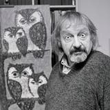 Sein berühmtestes Motiv war die Eule: Celestino Piatti im Jahr 1987 in seinem Atelier in der Basler St.-Johanns-Vorstadt. (Thilo Beu)