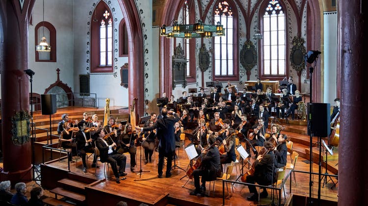 Im aktuellen Programm können sich die Musikerinnen und Musiker des Neuen Orchester Basel in zwei ganz unterschiedlichen Klangsphären beweisen. (zvg)