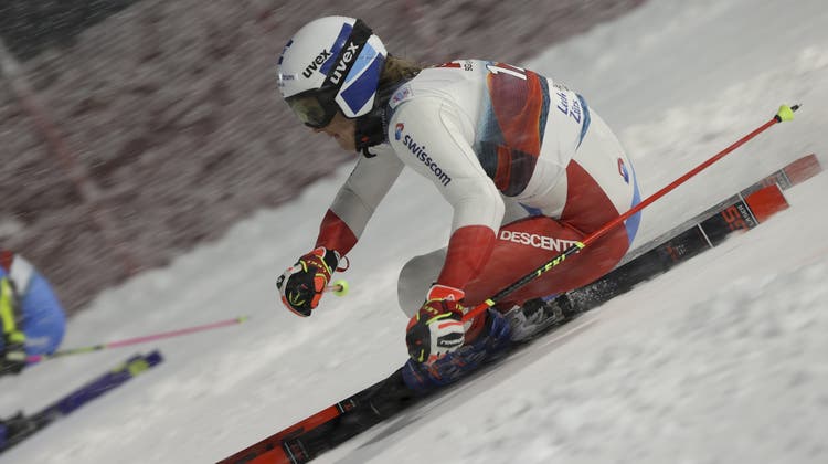 Die Slowenin Andreja Slokar hat das Parallelrennen in Lech gewonnen und somit ihren Premierensieg im Weltcup gefeiert. (Keystone)