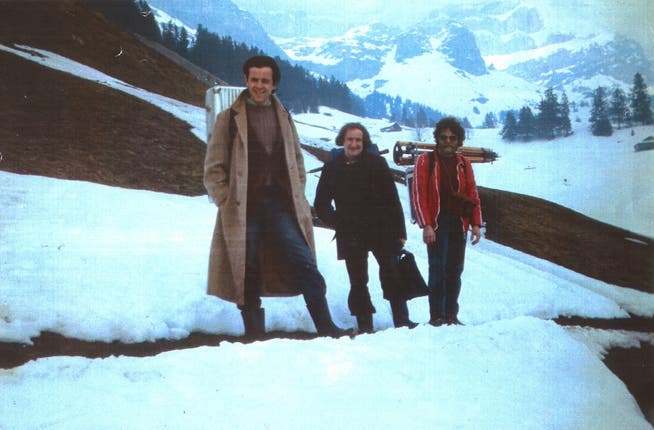 Die Filmequipe unterwegs im Schächental; von links: Iwan Schumacher, Fredi M. Murer und Benjamin Lehmann.