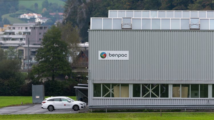 Die verwaiste Fabrik von Benpac in Stans. (Bild: Dominik Wunderli (4. Oktober 2021))
