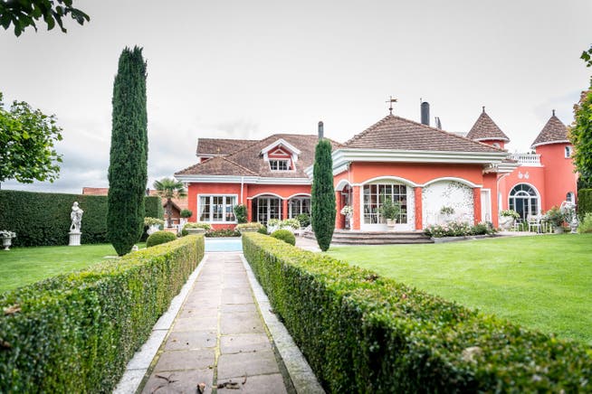 Liegenschaftsbesitzer bezahlen im Kanton Thurgau Jahr für Jahr nebst der Vermögenssteuer auch eine Liegenschaftssteuer. Im Bild eine Villa in Rickenbach.
