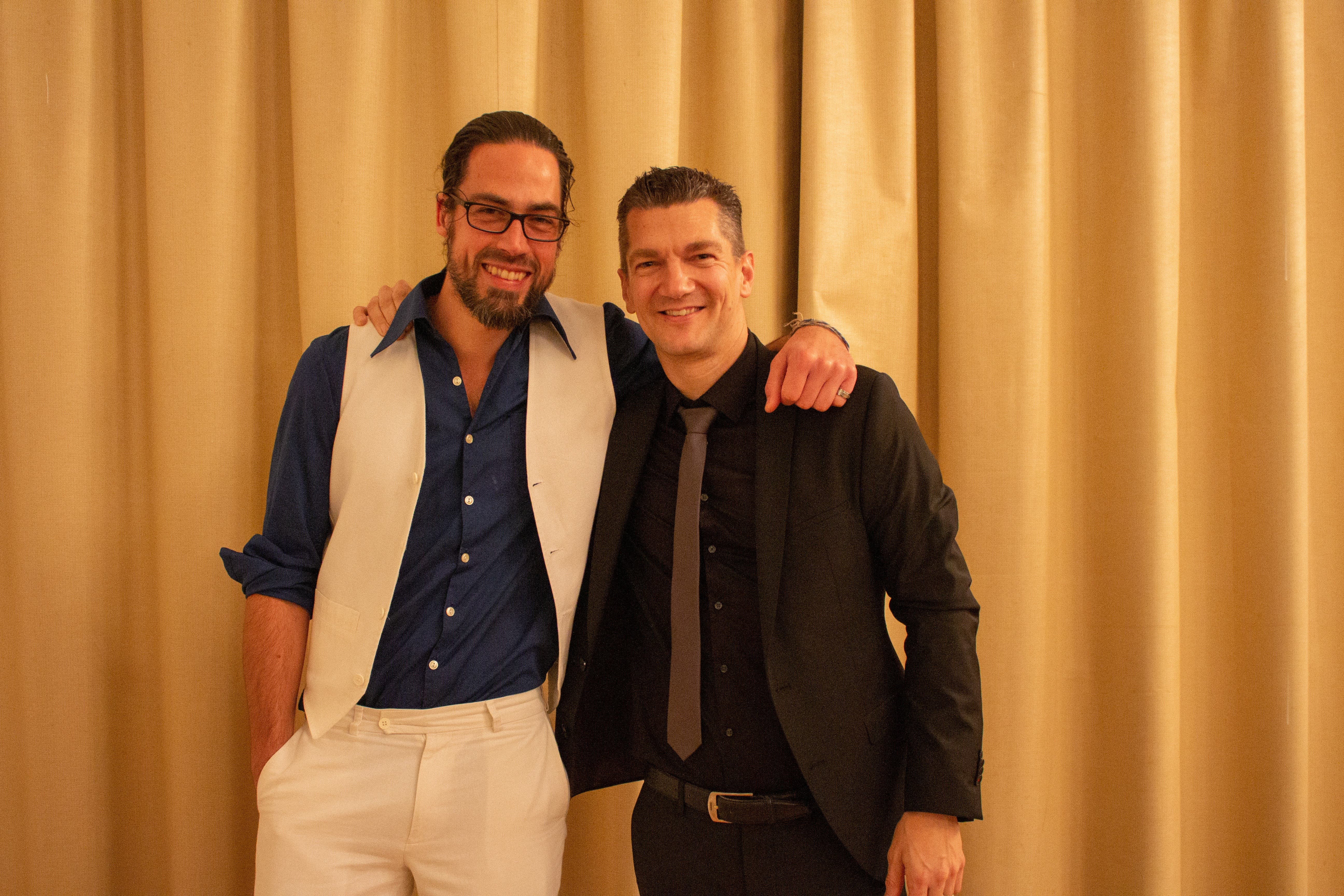Dirigent Tobias Zwyer und Markus Otto, Präsident des Musikvereins Harmonie Schlieren, freuten sich über das viele Publikum.