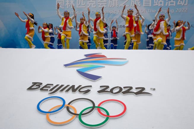 Chinesische Artisten bei einer Zeremonie zur Ankunft der olympischen Flagge im Februar 2018.