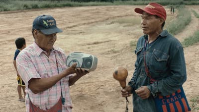 Mateo sammelt die Stimmen der Vergangenheit: Filmstill aus «Apenas el sol». (Cineworx)