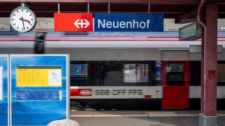 Der Bahnhof Neuenhof: Hier hält die S-Bahn auf der Linie Baden-Zürich HB. (26. März 2021) (Alex Spichale)