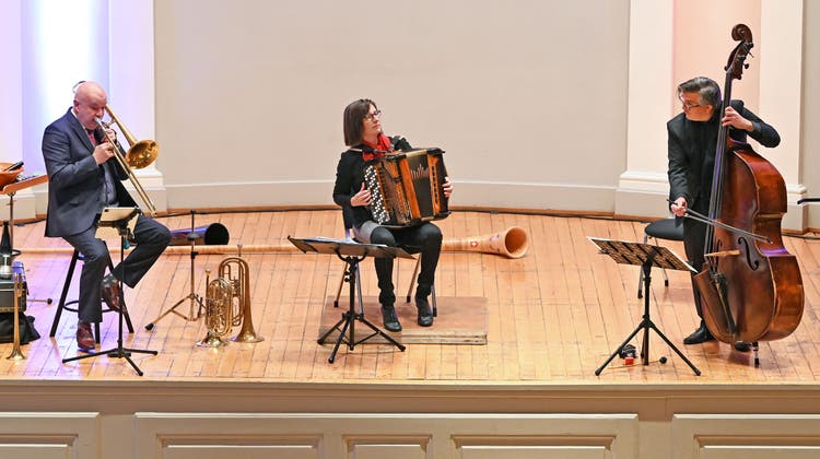 Das Trio Cappella (von links): Armin Bachmann, Claudia Muff und Peter Gossweiler. (Zvg)