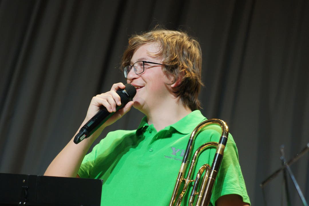 Nico Eichenberger von den Young Harmonists moderierte durch den Konzertteil der Young Harmonists.