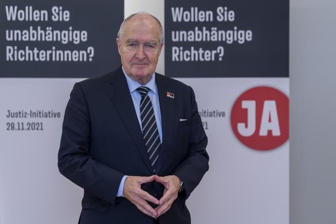 Adrian Gasser, Initiant und Financier der vom Volk abgelehnten Justiz-Initiative, am Abstimmungssonntag in Langenthal.