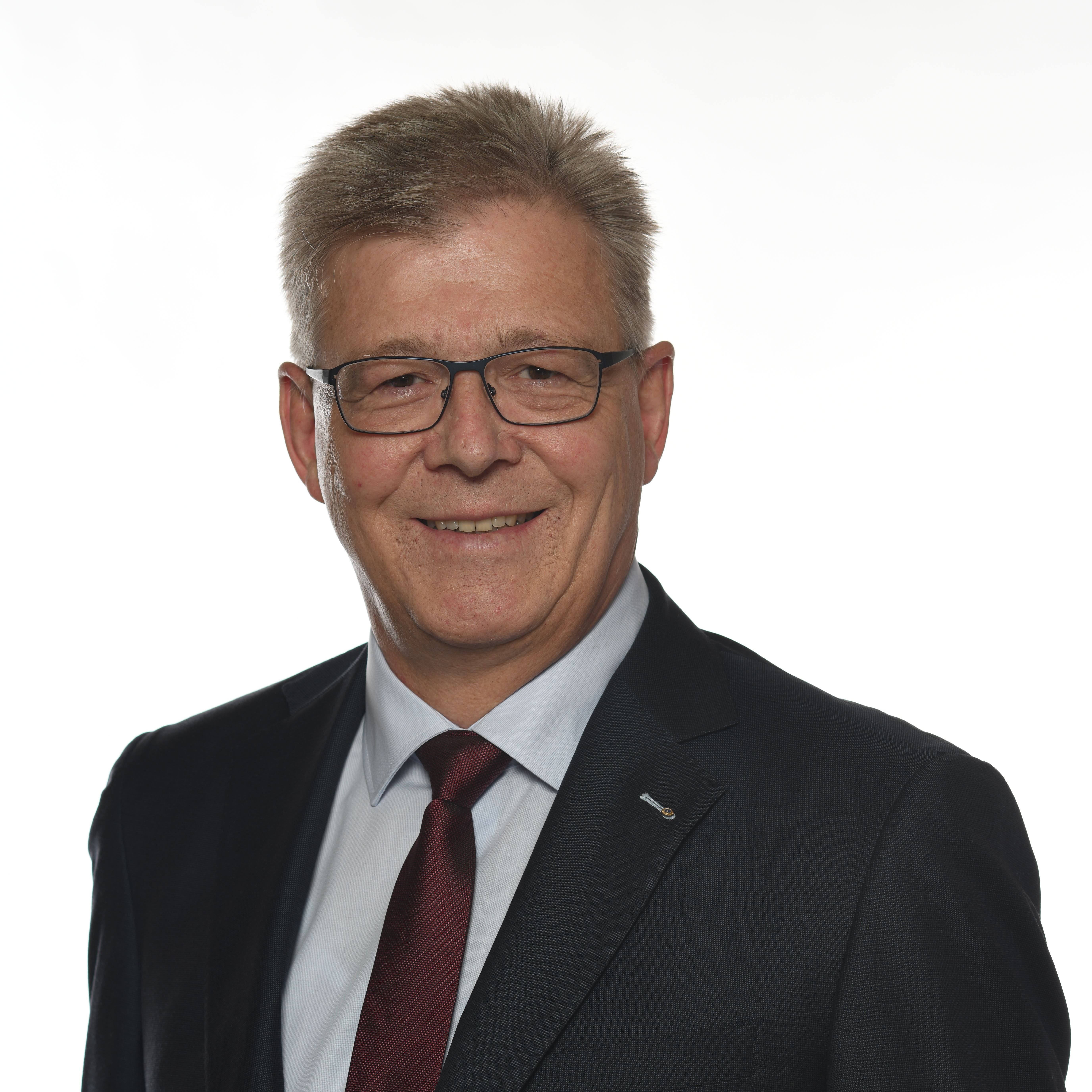 Philipp Umbricht (1963), bisher, FDP, lic. iur., Leitender Oberstaatsanwalt.