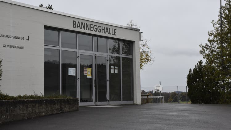 Die Bannegg-Halle in Waltenschwil soll teilsaniert werden. An der Gmeind wird ein Kredit von 100'000 Franken für die Planung beantragt. 