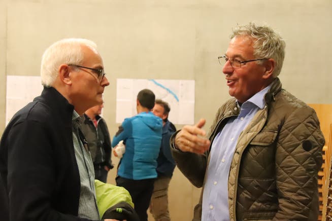 Bruag-Chef Markus Brühwiler (rechts) im Gespräch mit einem Veranstaltungsteilnehmer.