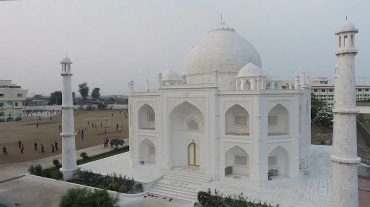 Drei mal kleiner als das Original: Ein Mann aus Indien baut einen Taj Mahal nur für seine Frau