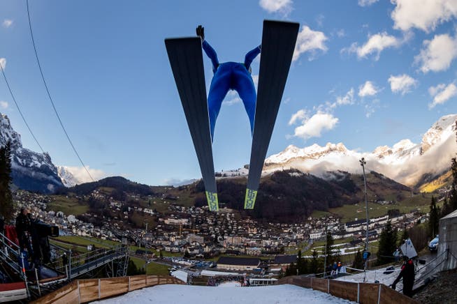 Der Skisprung-Anlass in Engelberg vom 18. und 19. Dezember 2021 soll stattfinden.