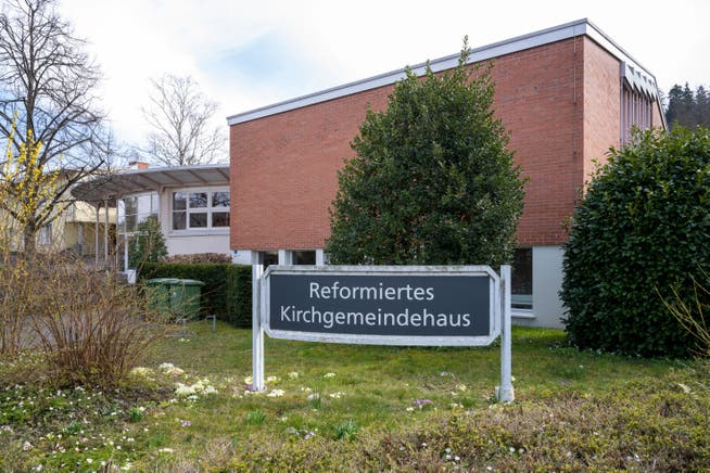 Reformiertes Kirchgemeindehaus, Ref. Kirche Wettingen-Neuenhof. Archivbild aus der Gemeinde Neuenhof AG, 26. März 2021.