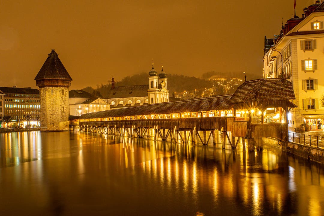 Luzern bei Nacht.