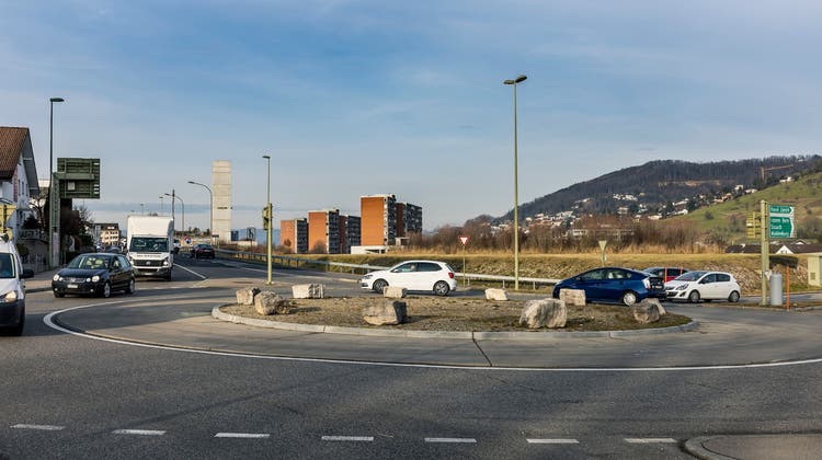 Der Kreisel Schauenburg beim Schildareal ist Teil des Projektentwurfs zur Umgestaltung der Rheinstrasse. (Kenneth Nars (Liestal, 14. Dezember 2021))