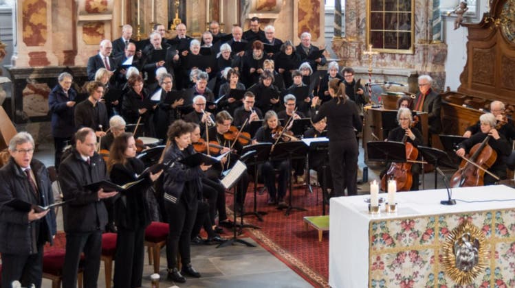Der Kirchenchor Sarnen und der Orchesterverein Sarnen führen gemeinsam jährlich vier Orchestermessen auf. (Bild: PD)