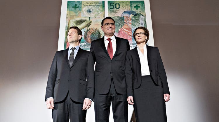 Lassen den Franken an der längeren Leine: Das SNB-Direktorium mit Fritz Zurbrügg, Thomas Jordan und Andréa Maechler (von links). (Michele Limina)