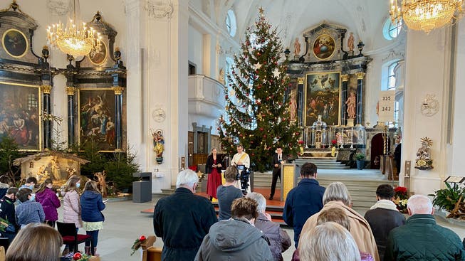 Ausschnitt aus dem Weihnachts-Fernsehgottesdienst in der Pfarrkirche Johannes und Paulus in Schüpfheim.