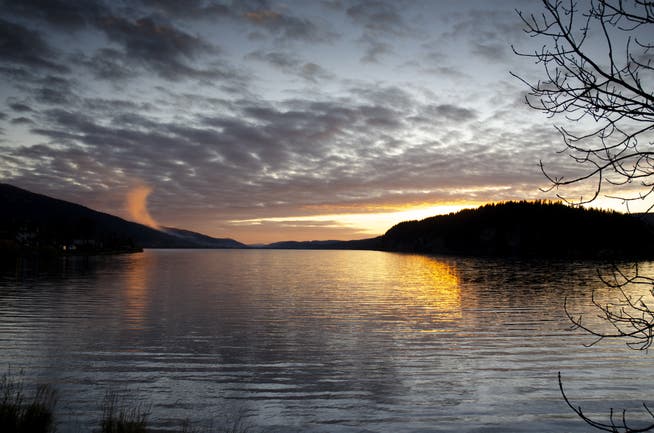 Der Klimawandel bedroht das Ökosystem von Seen in mittleren und hohen Lagen. Im Bild der Lac de Joux. (Symbolbild)