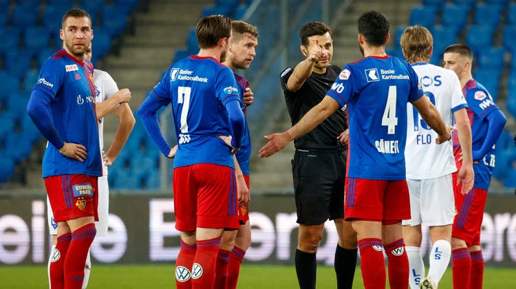 Die Ratlosigkeit nach der Pleite gegen Winterthur war gross. Gelingt dem FCB gegen Lausanne eine Reaktion? (Claudio Thoma / freshfocus)