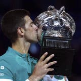 Novak Djokovic feiert den 18. Grand-Slam-Titel seiner Karriere. (Andy Brownbill / AP)