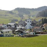 Das Tätigkeitsgebiet  von Michael Hanke umfasst fünf Dörfer (hier Gähwil) und rund hundert Weiler. (Bild: Beat Lanzendorfer)