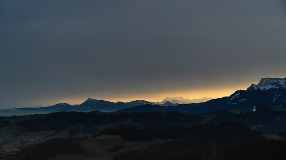 Wetter Santis In Roten Nebel Gehullt Saharastaub Trubt In Der Schweiz Den Himmel Ein Aargauer Zeitung